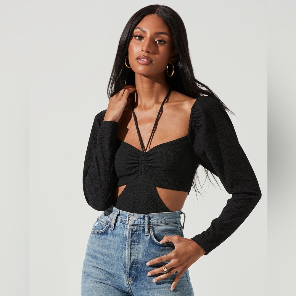 ASTR the label Dionne cutout halter bodysuit - size XS - Picture 2 of 7